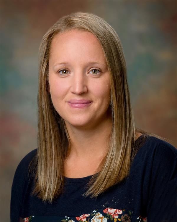  Lyndsay Keipper-Lindsay